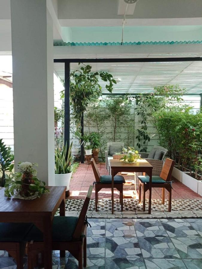 Teak Villa Бангкок Экстерьер фото